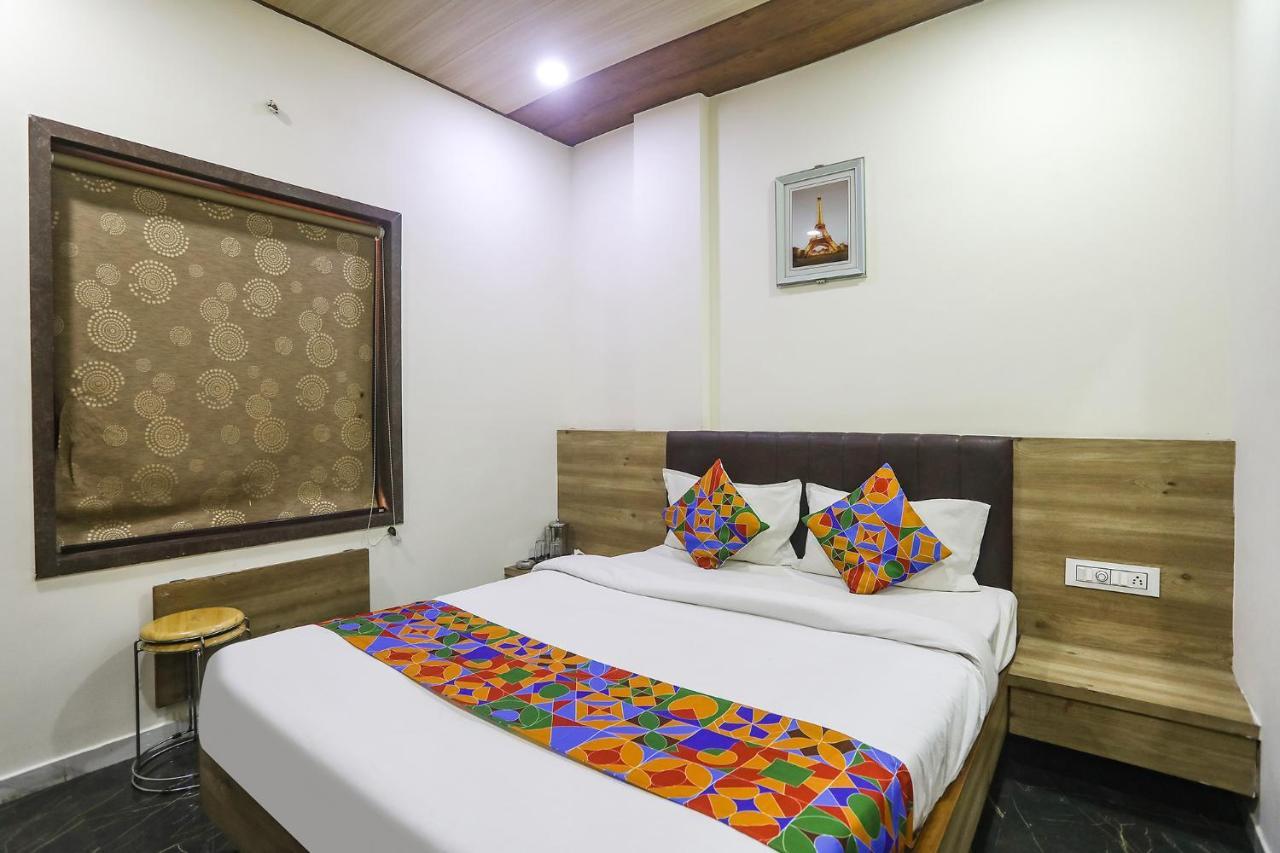 Fabhotel Vedanta Inn - Nr Sitabudli Fort Nagpur Exterior photo